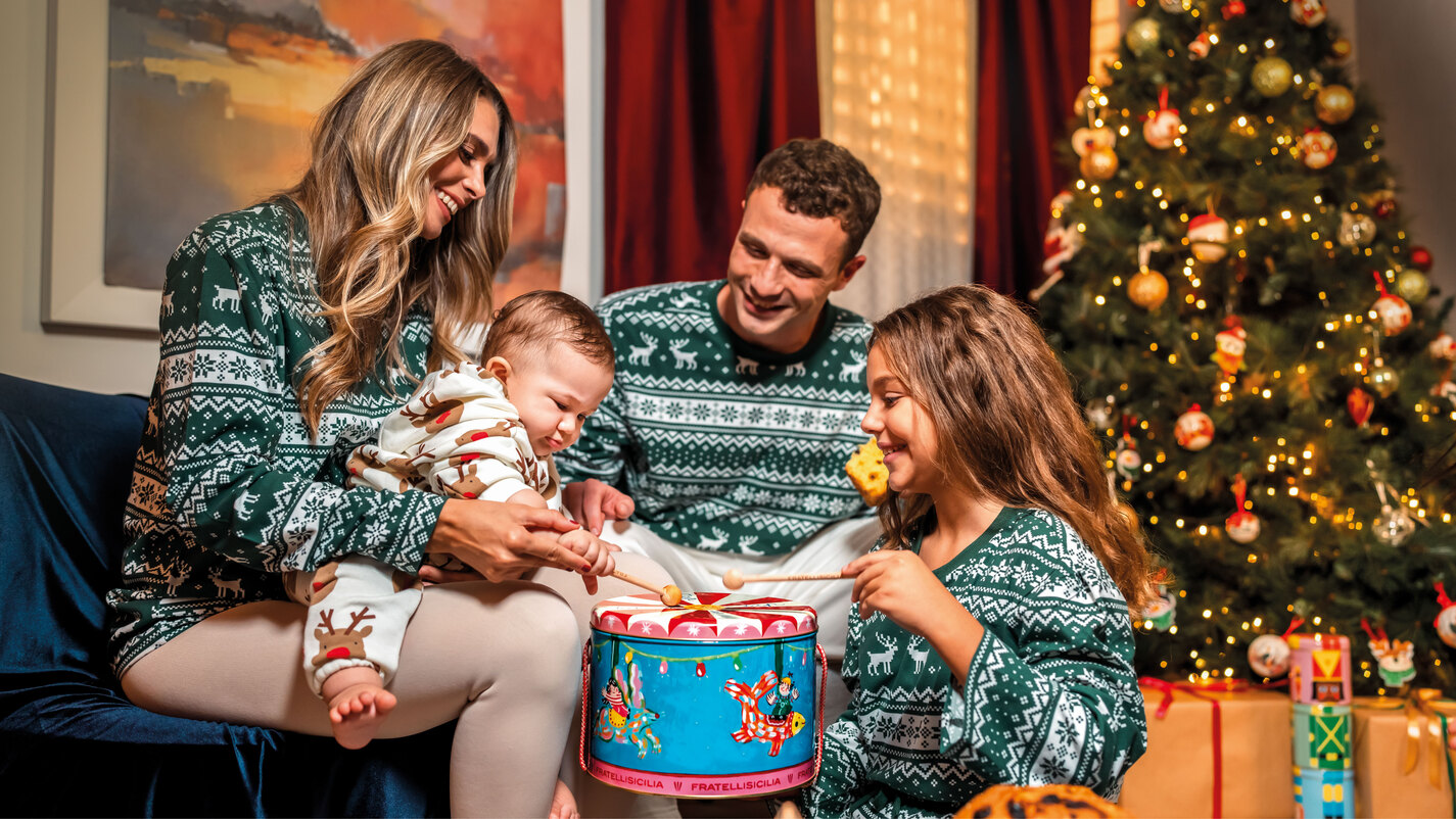 Natale 2025, idee regalo: panettoni artigianali da gustare e giocare